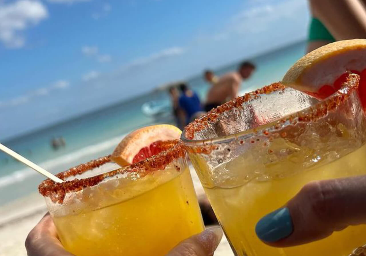 bebidas en playas durante vacaciones
